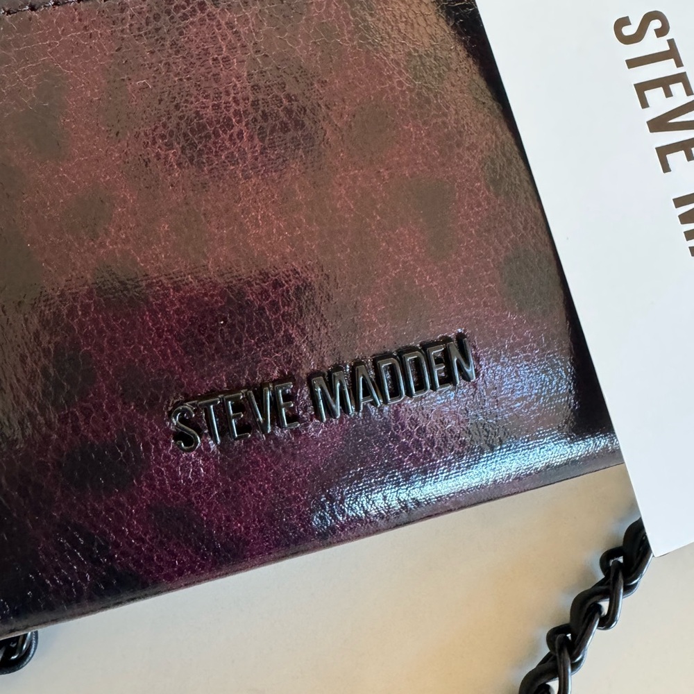 Steve Madden • Clutch Crossbody - Picture 8 of 14